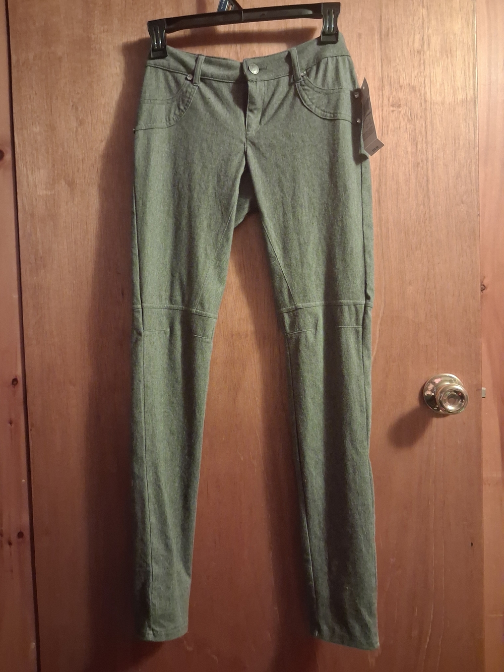 Gloria Vanderbilt Grey Skinny Pants